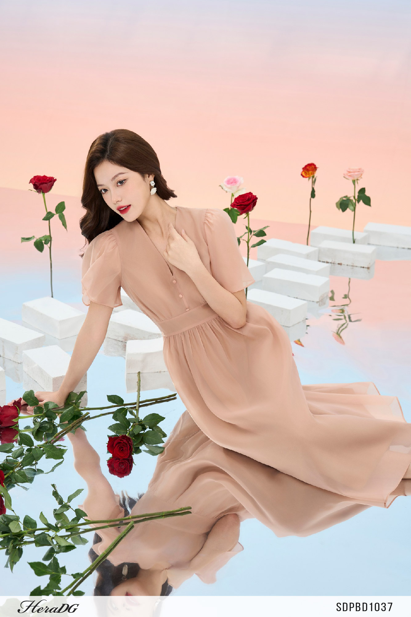 Ảnh của Đầm tơ xoè tay xẻ